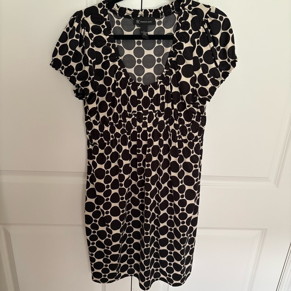 INC International Concepts Black and White Sheath Dress with Flutter Sleeves